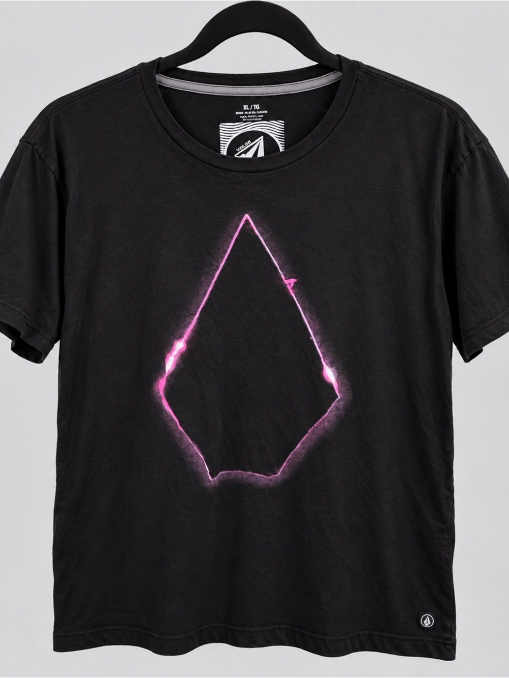 Volcom Men’s XL Black Slim Fit Organic Cotton Graphic T-Shirt Pink Stone Logo